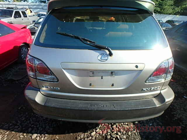 3N1AB7AP1KY360876 2001 LEXUS RX300