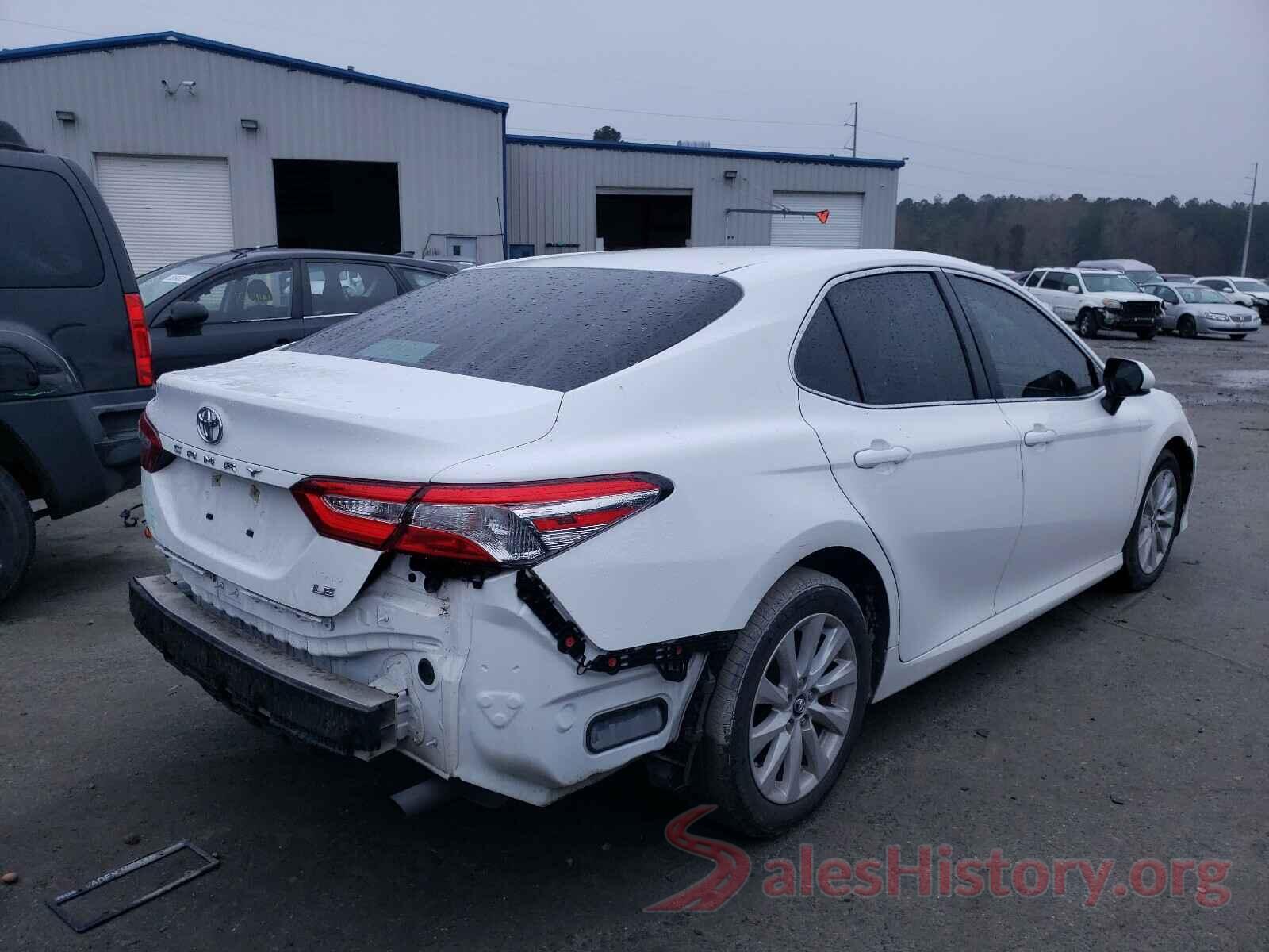 4T1B11HK6JU631178 2018 TOYOTA CAMRY