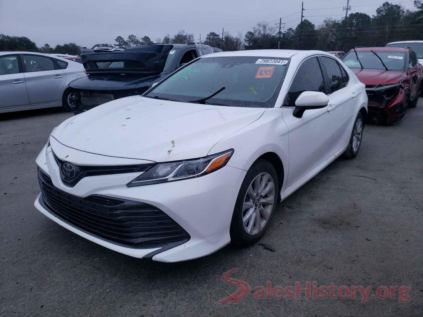 4T1B11HK6JU631178 2018 TOYOTA CAMRY