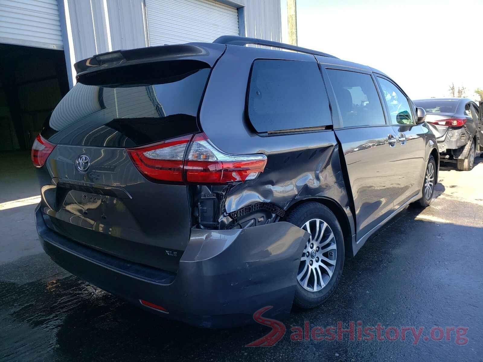 5TDYZ3DC2KS980491 2019 TOYOTA SIENNA