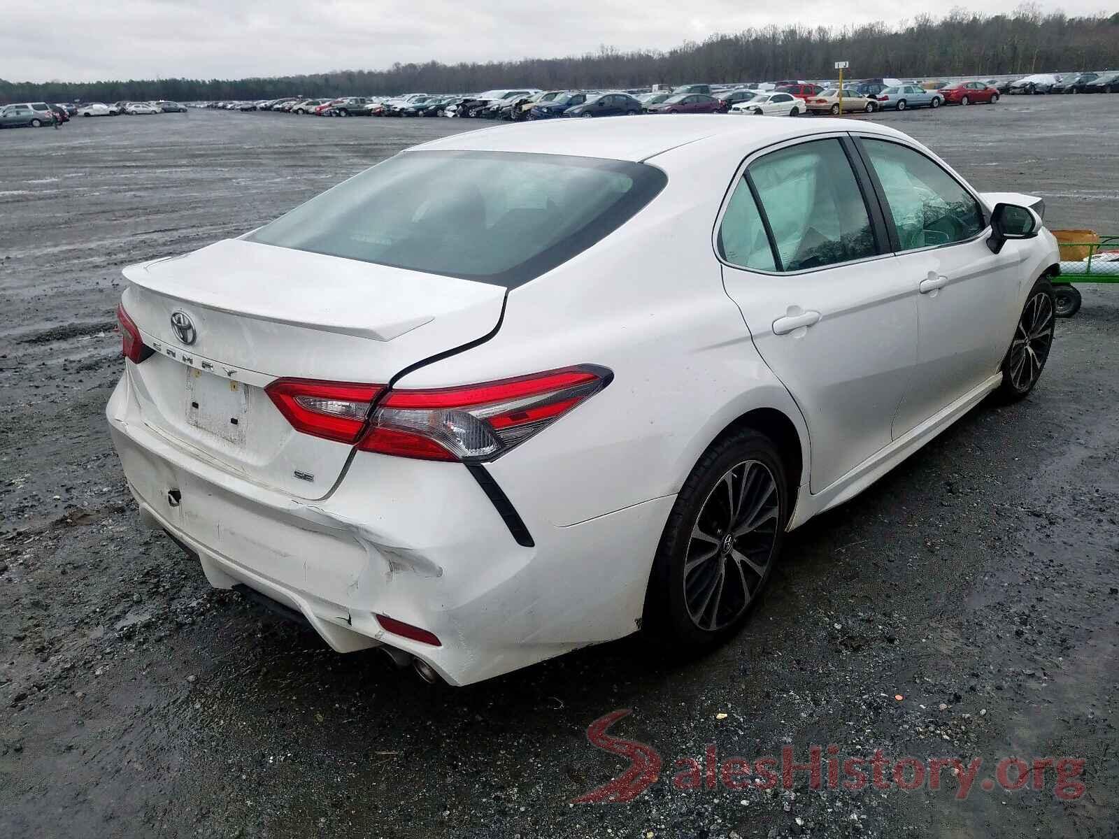 4T1B11HK8JU049485 2018 TOYOTA CAMRY