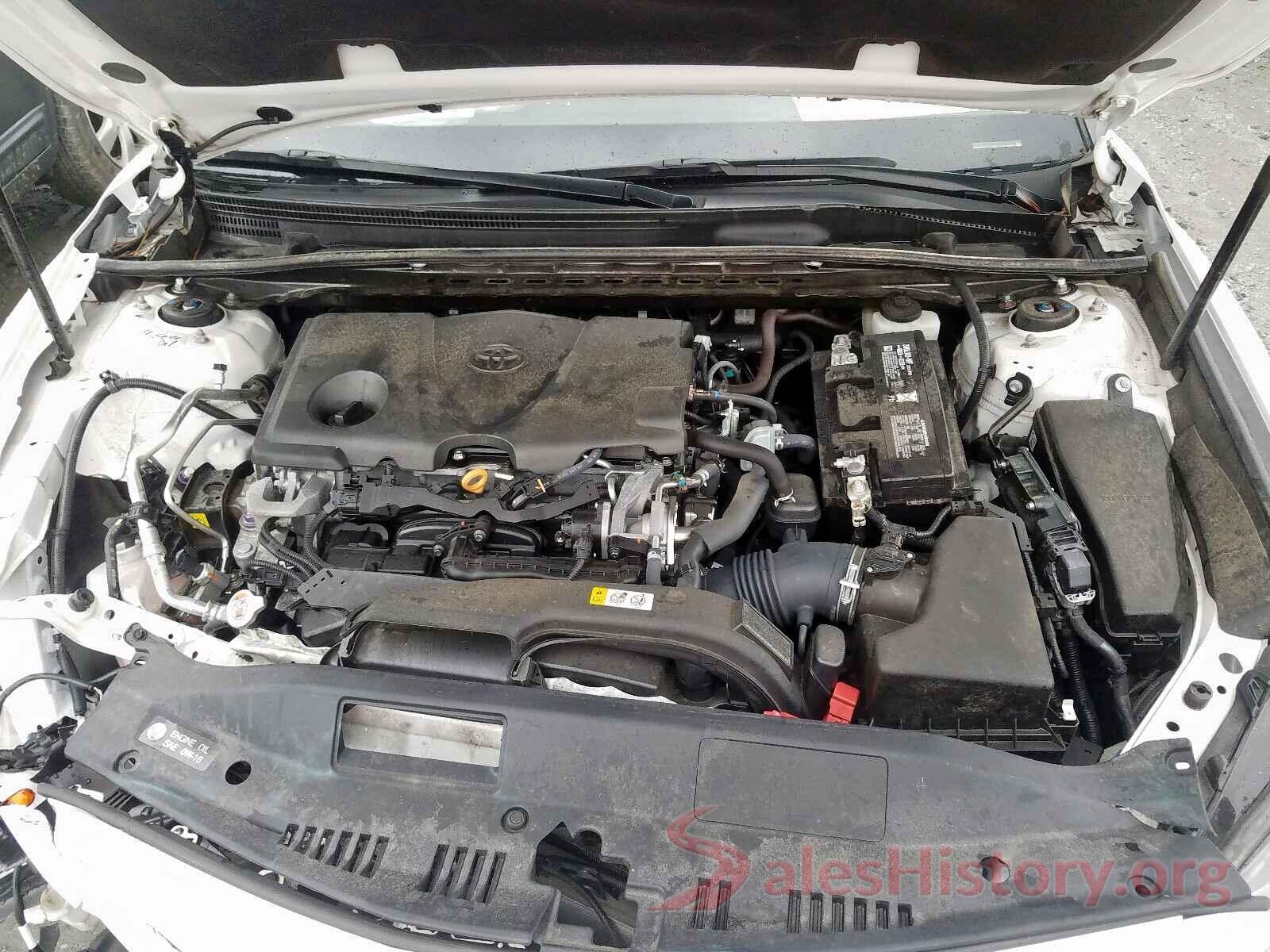 4T1B11HK8JU049485 2018 TOYOTA CAMRY