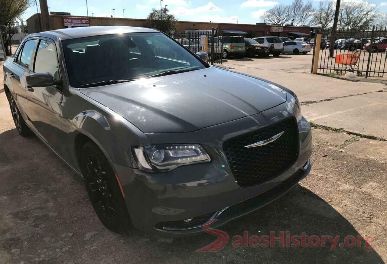 5TFUY5F13KX778438 2019 CHRYSLER 300