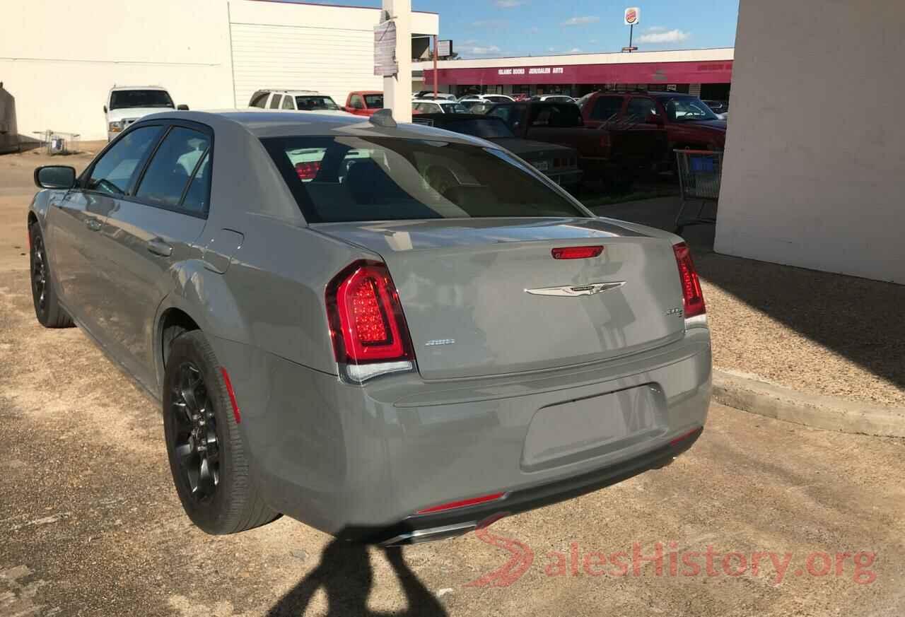 5TFUY5F13KX778438 2019 CHRYSLER 300