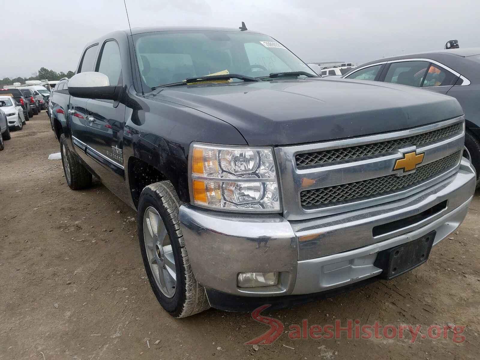 KNDJ33AU3L7017403 2013 CHEVROLET SILVERADO