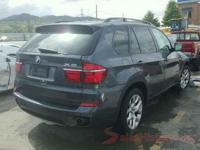 2HGFC2F7XJH549656 2012 BMW X5