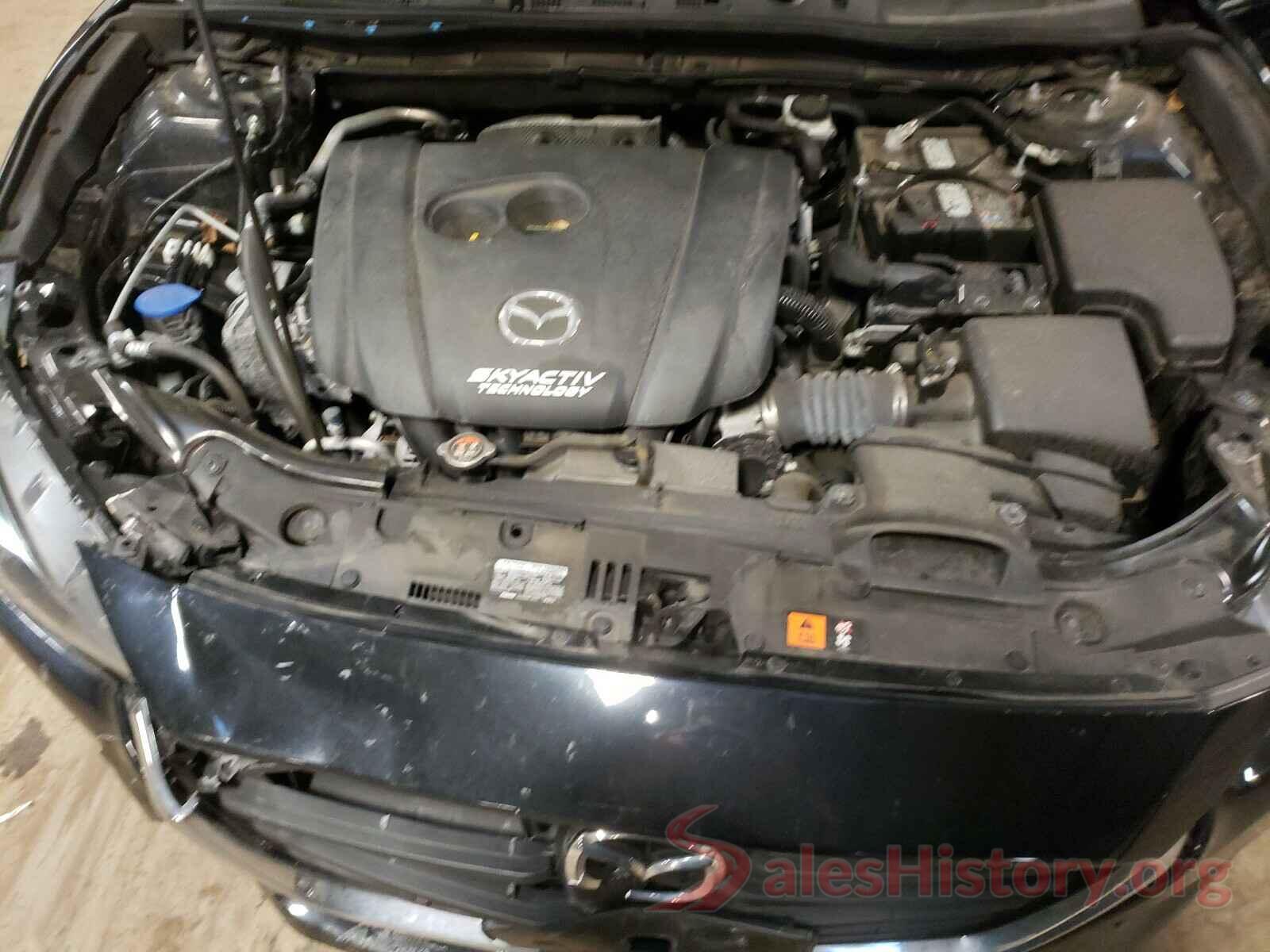 3MZBN1U79JM268421 2018 MAZDA 3