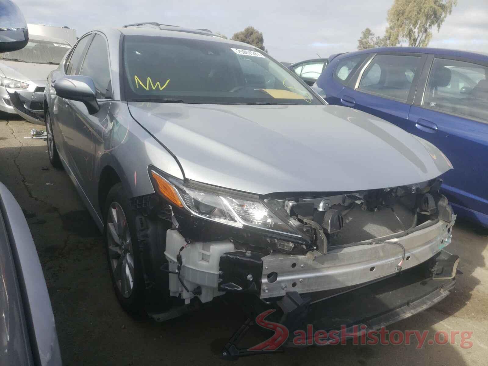 4T1B11HK5JU102403 2018 TOYOTA CAMRY