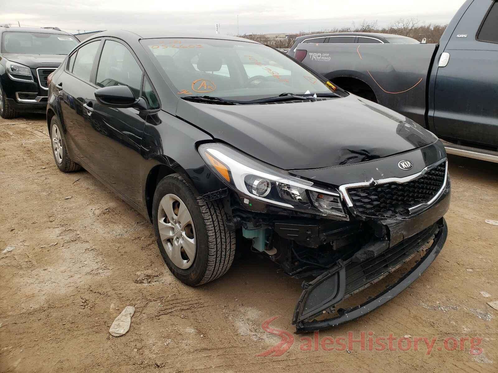 3KPFK4A7XHE052603 2017 KIA FORTE