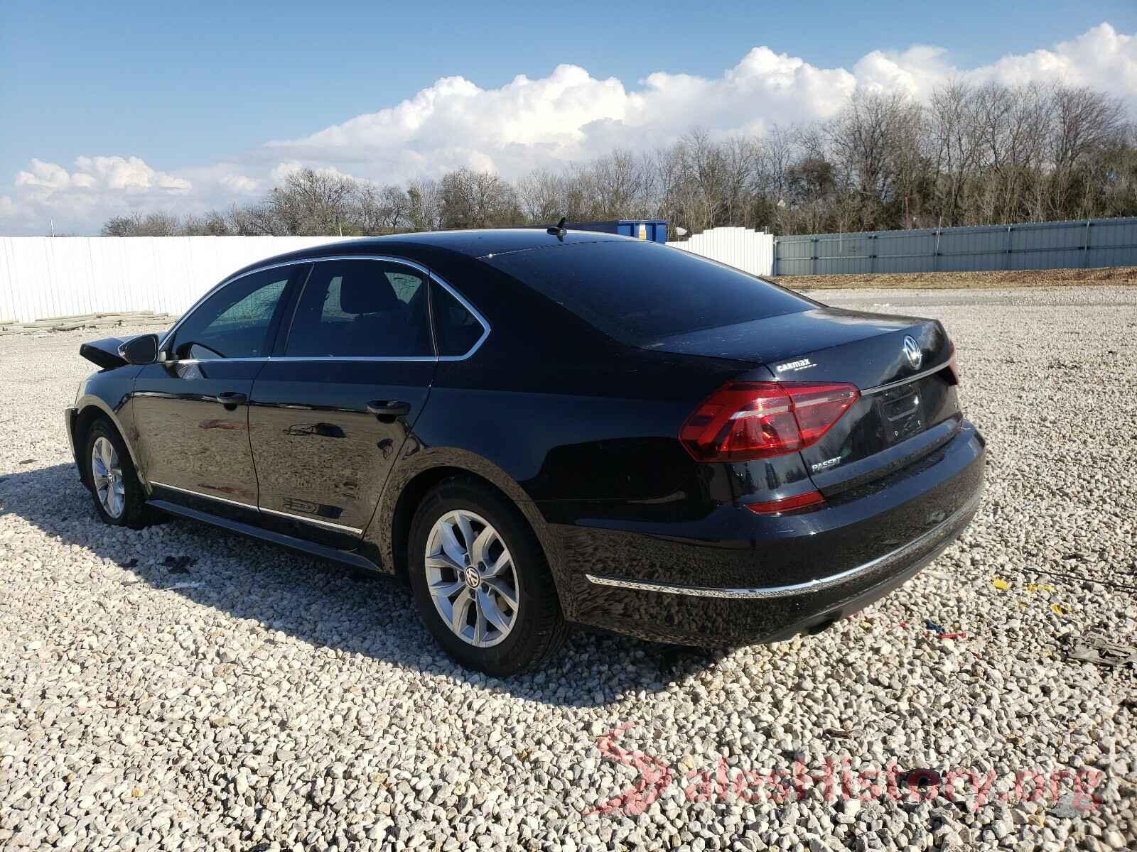 1VWAT7A38HC049757 2017 VOLKSWAGEN PASSAT