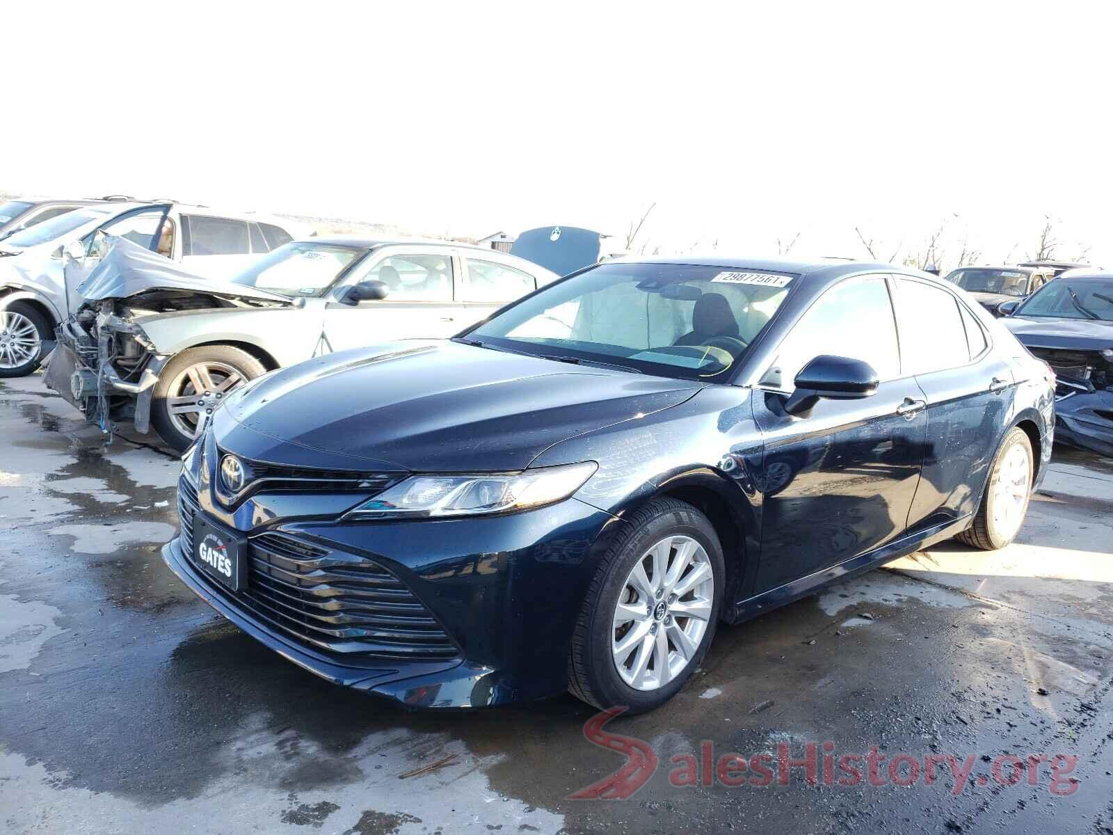 4T1B11HK9JU522858 2018 TOYOTA CAMRY