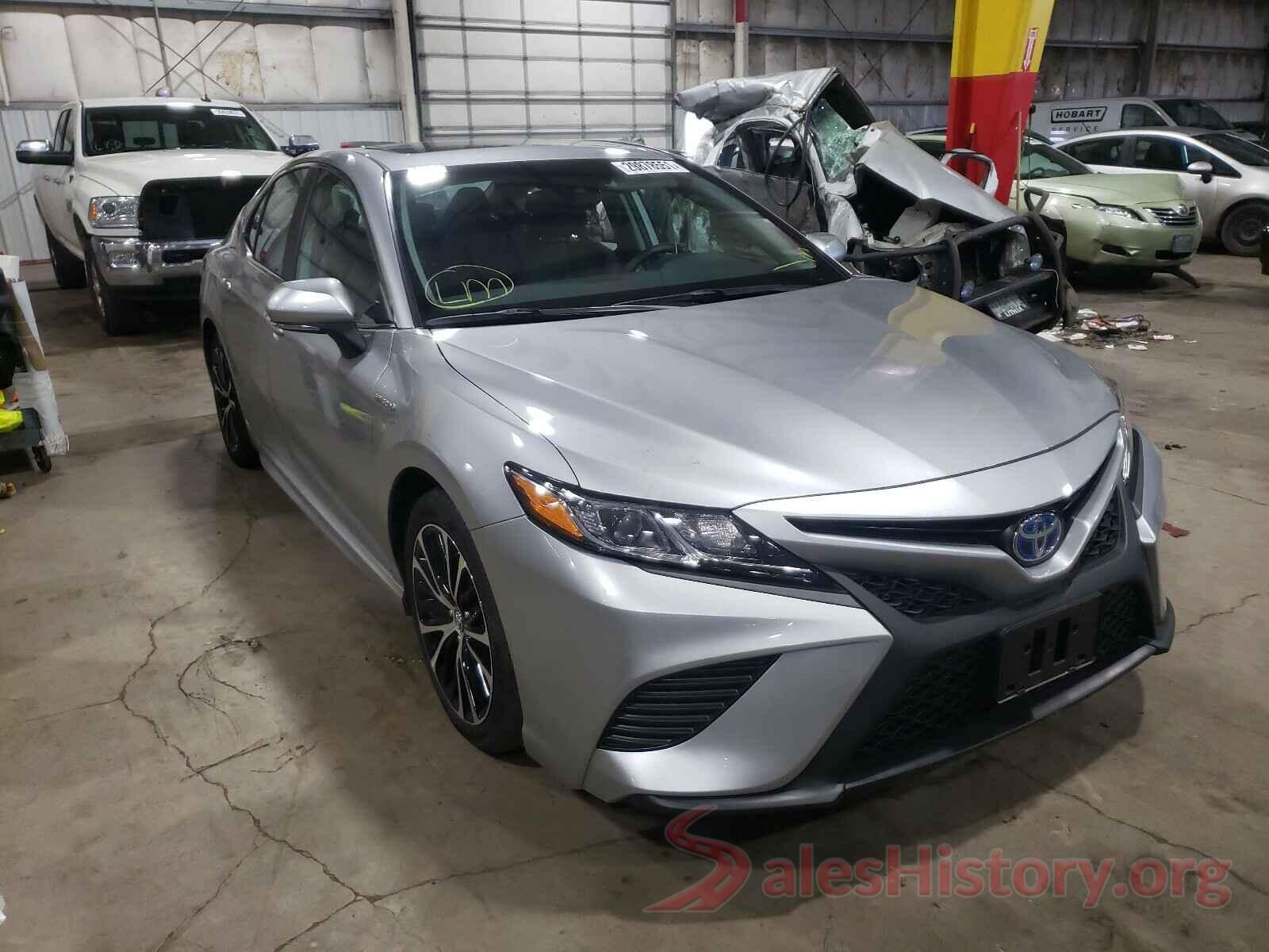 4T1B21HK1KU518060 2019 TOYOTA CAMRY