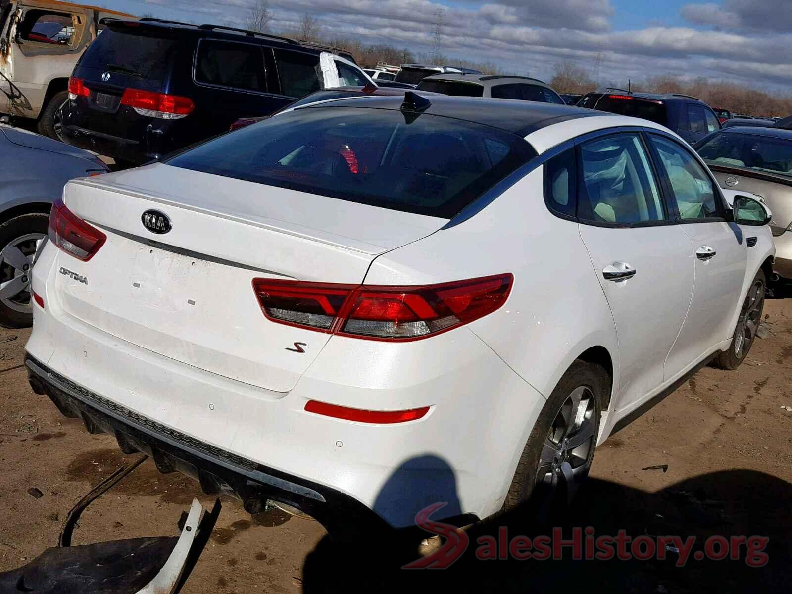 1N4AL3AP6GC237633 2019 KIA OPTIMA