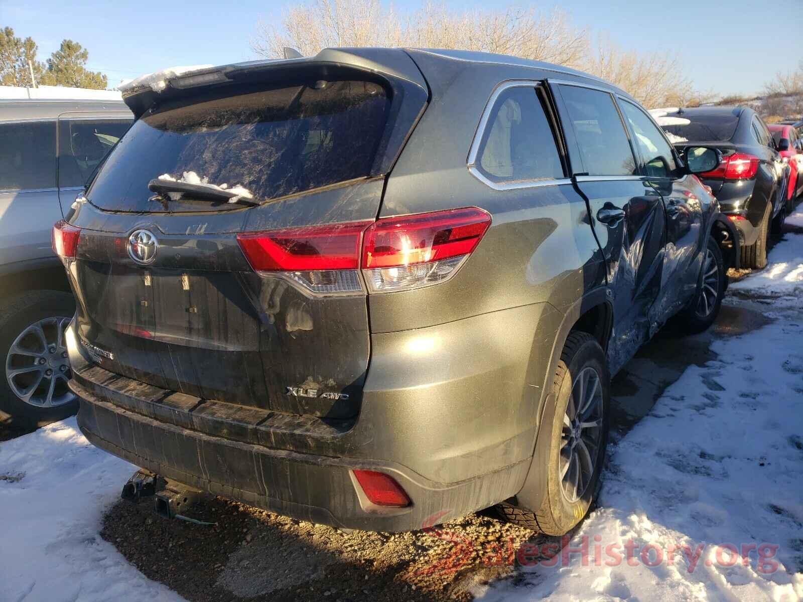 5TDJZRFH9HS412180 2017 TOYOTA HIGHLANDER