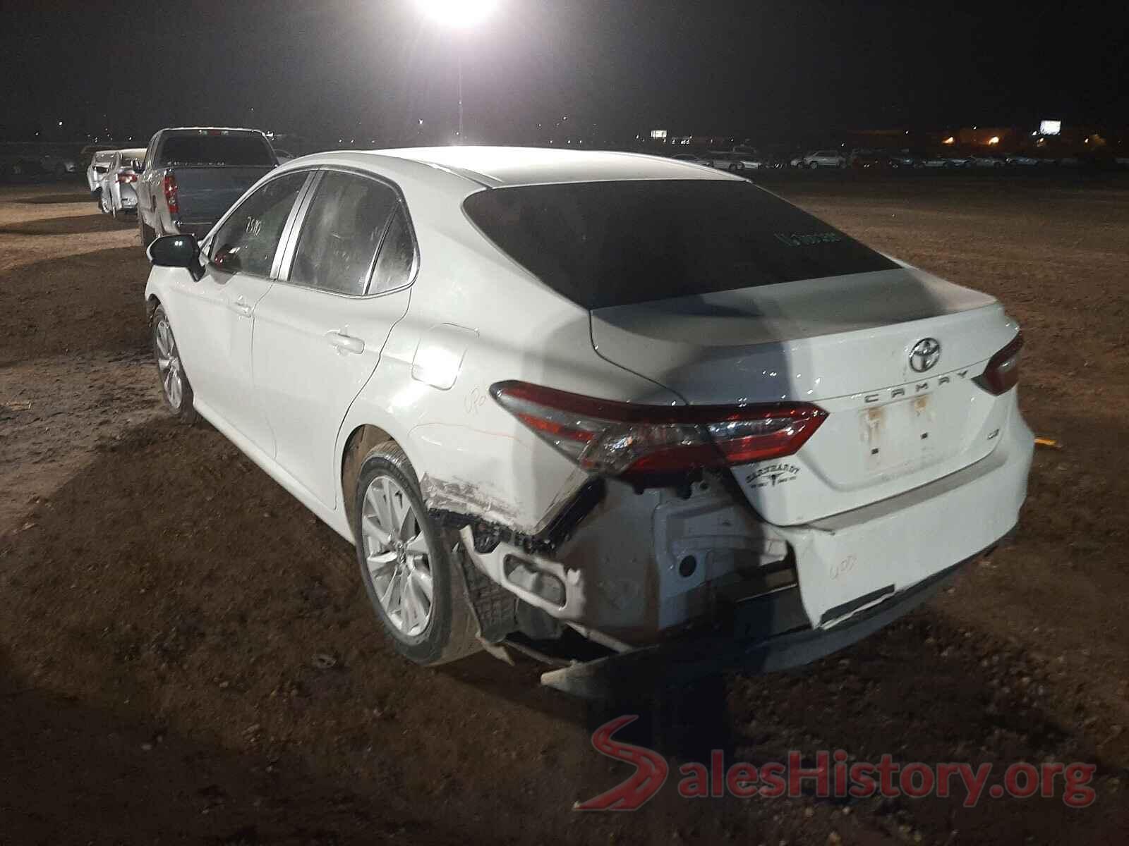 4T1B11HK0JU524725 2018 TOYOTA CAMRY