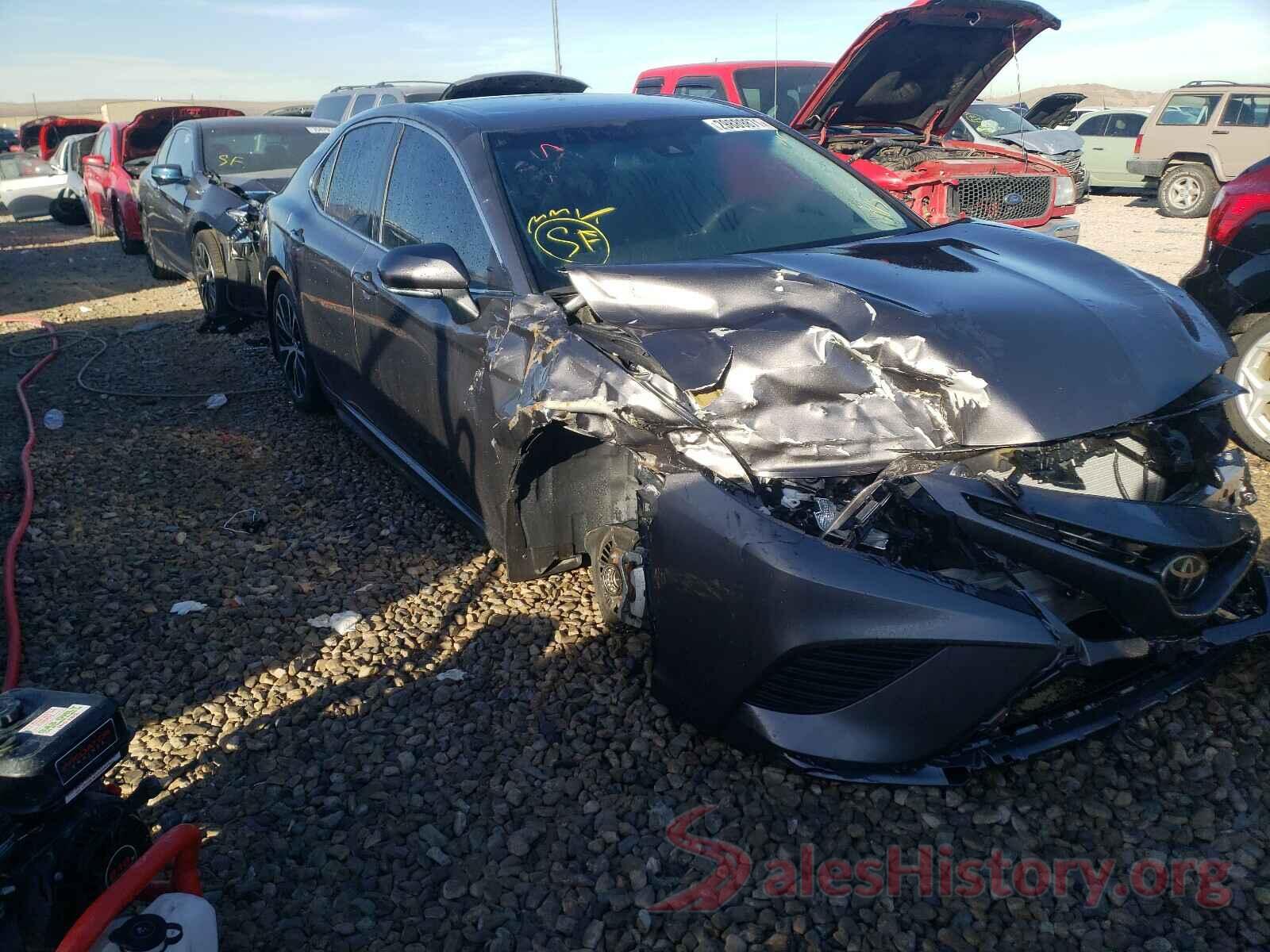 4T1B11HKXJU146414 2018 TOYOTA CAMRY