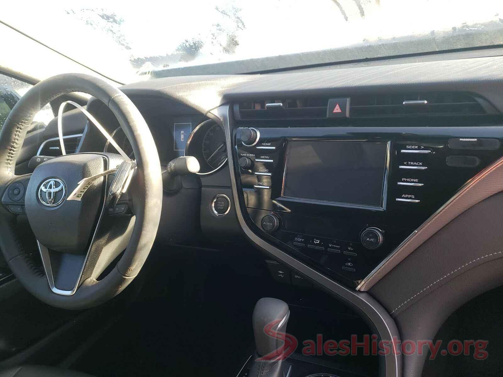 4T1B11HKXJU146414 2018 TOYOTA CAMRY