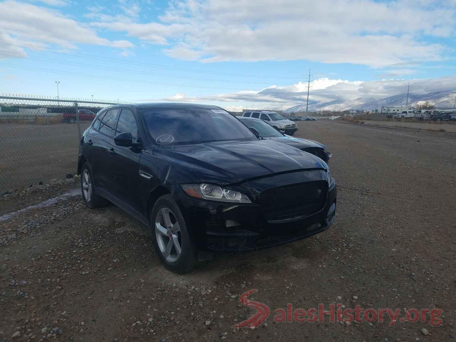 SADCJ2BV9HA058763 2017 JAGUAR F-PACE