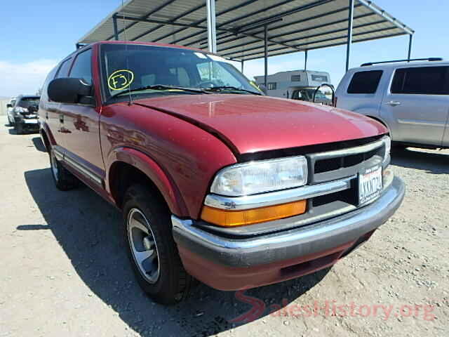 3FADP4EJ2JM103849 2000 CHEVROLET BLAZER