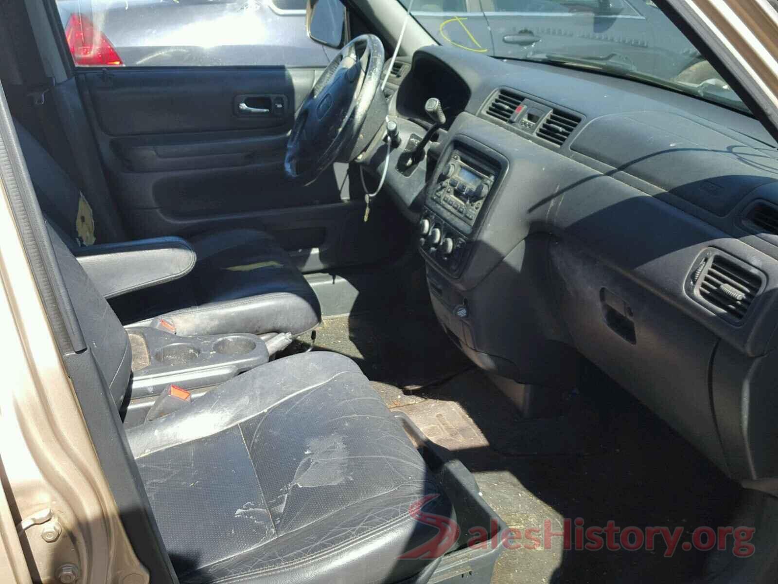 5XXGT4L37JG270507 2001 HONDA CRV