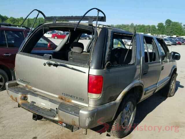 55SWF4KB1HU212156 2001 CHEVROLET BLAZER