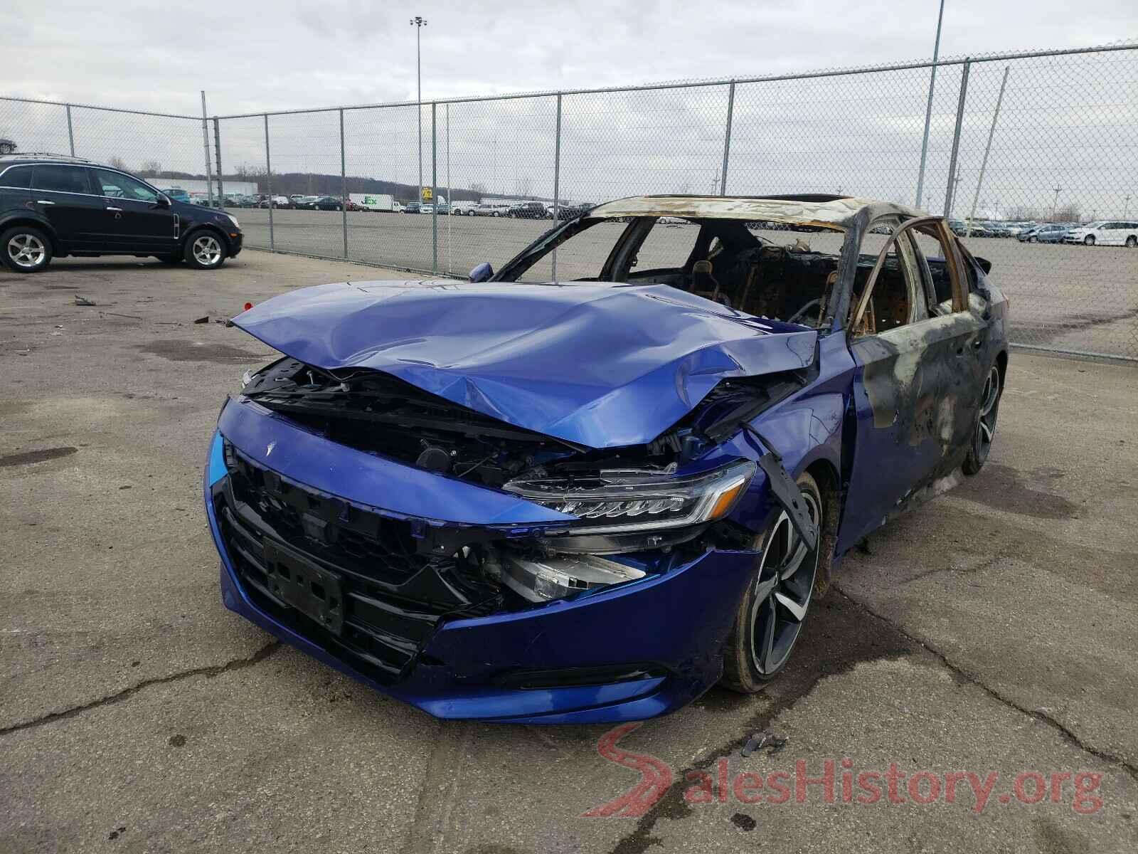 1HGCV2E35JA052525 2018 HONDA ACCORD