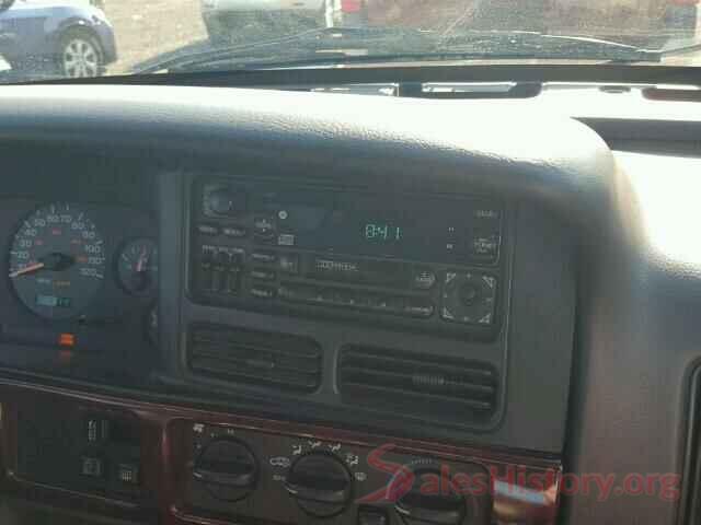 1C4HJXDG6JW240555 1997 JEEP CHEROKEE