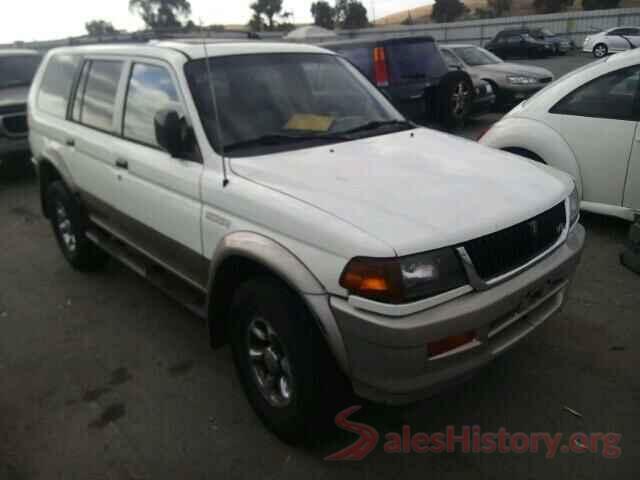 JA4AP3AU4HZ015492 1997 MITSUBISHI MONTERO