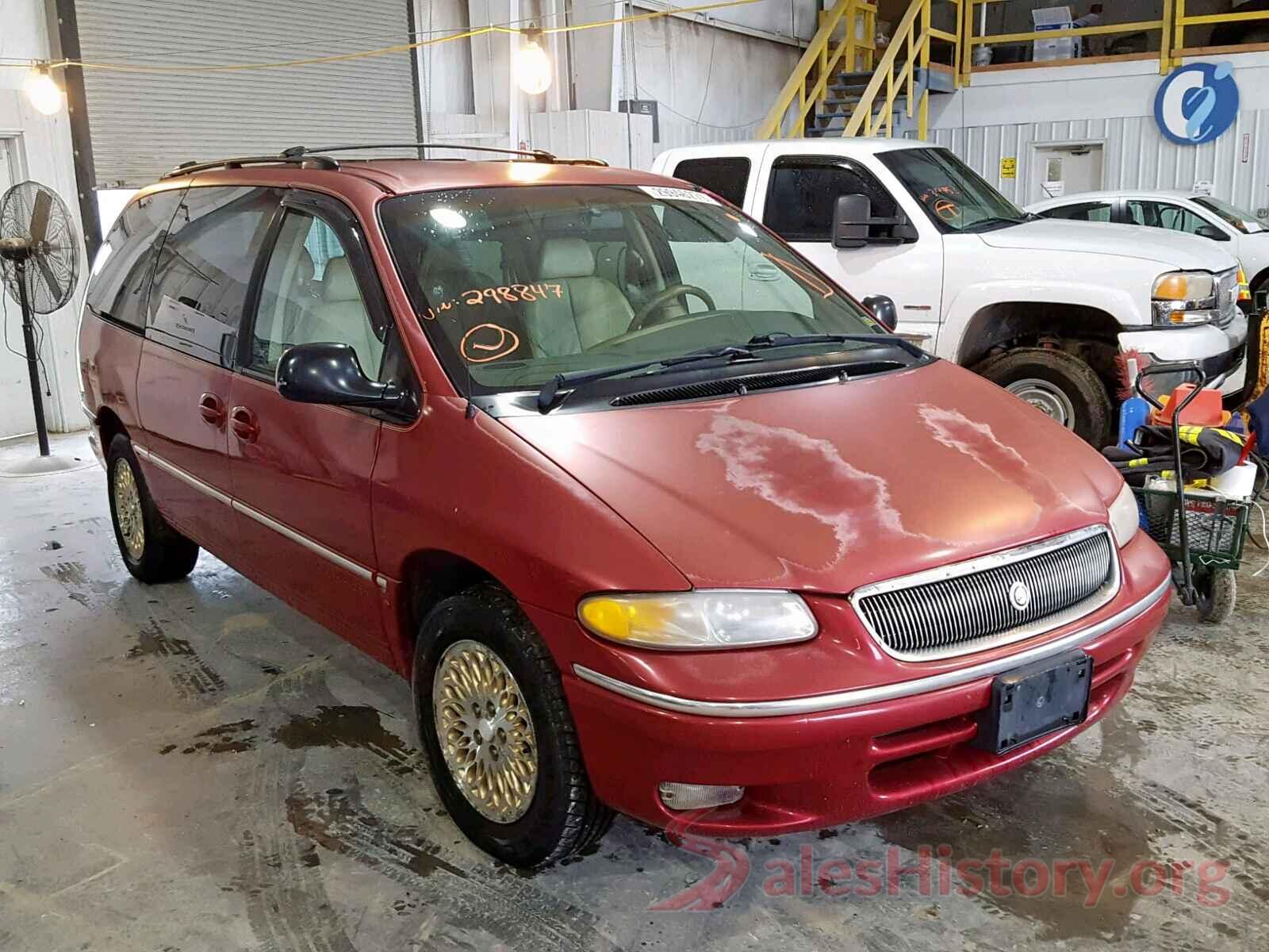 JN8AT2MV5KW395438 1997 CHRYSLER TOWN & COU