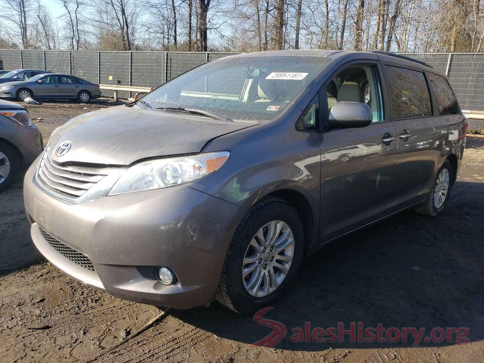 5TDYZ3DC0HS771758 2017 TOYOTA SIENNA