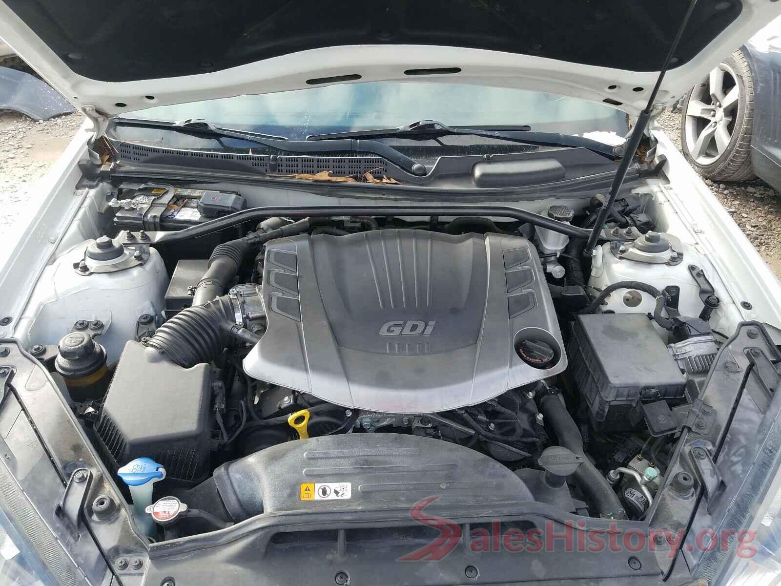 3N6CM0KN8HK720805 2013 HYUNDAI GENESIS