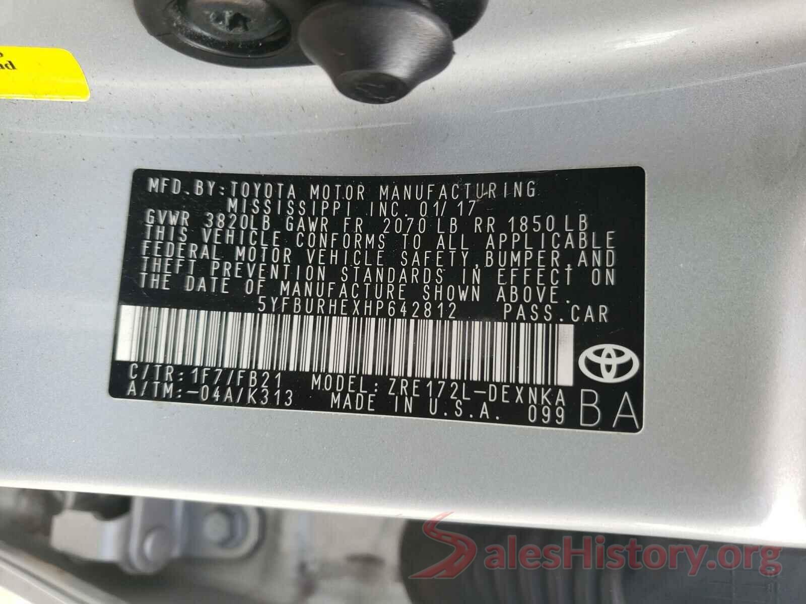 5YFBURHEXHP642812 2017 TOYOTA COROLLA