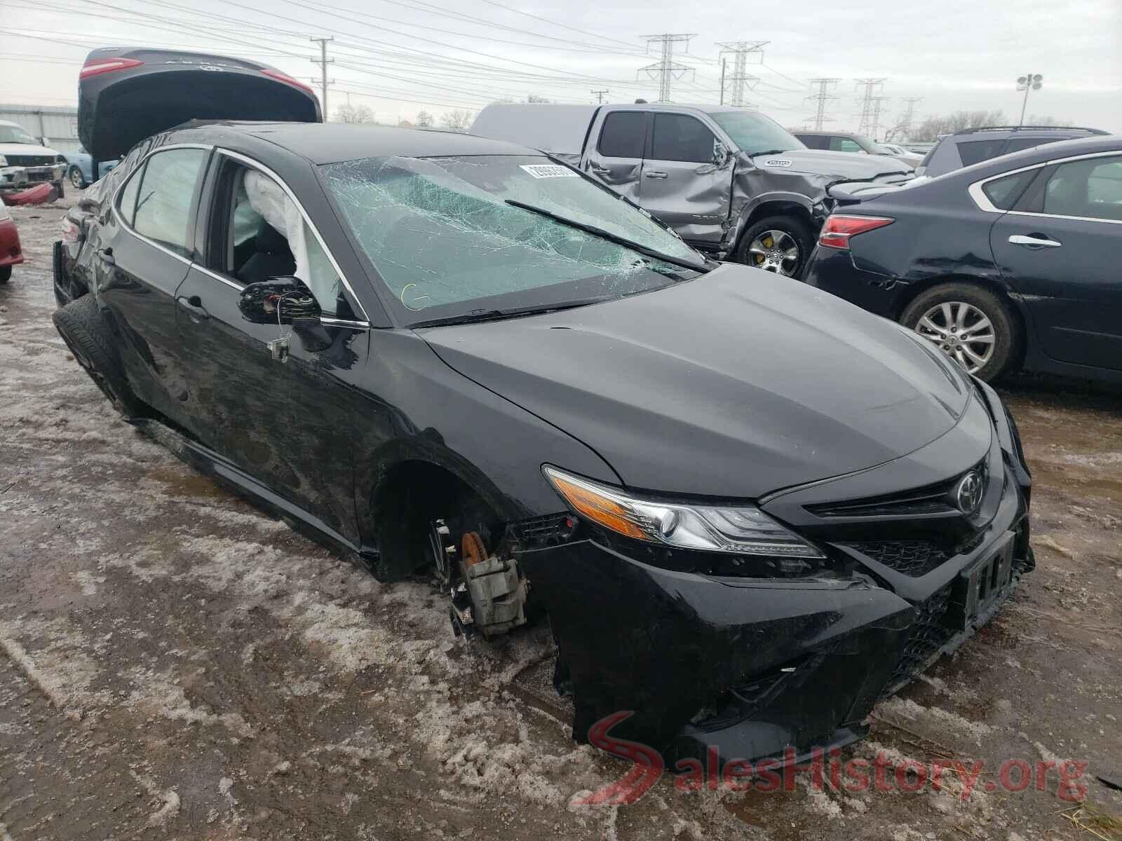 4T1B61HKXJU131381 2018 TOYOTA CAMRY