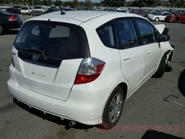 5XYPG4A3XGG056008 2011 HONDA FIT