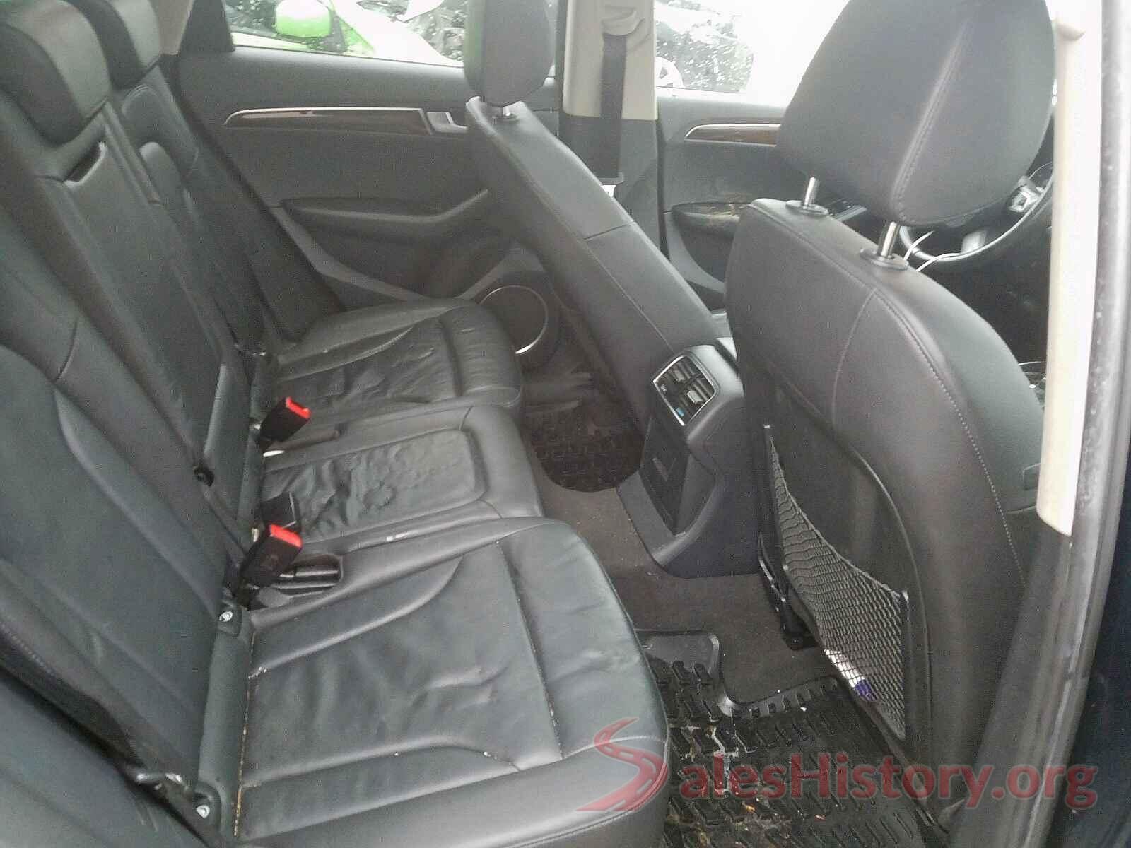 3N6CM0KN3KK690605 2010 AUDI Q5