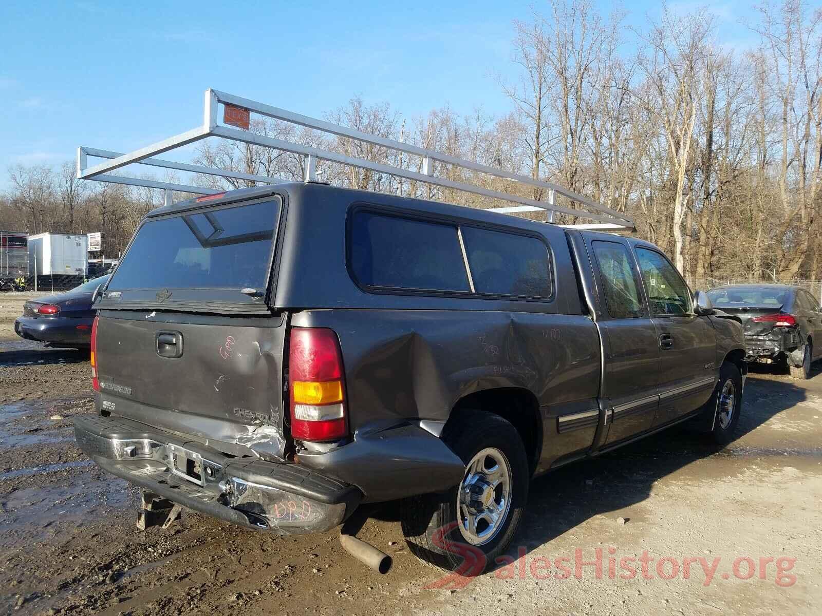 5N1DR2MN8JC636797 2000 CHEVROLET SILVERADO