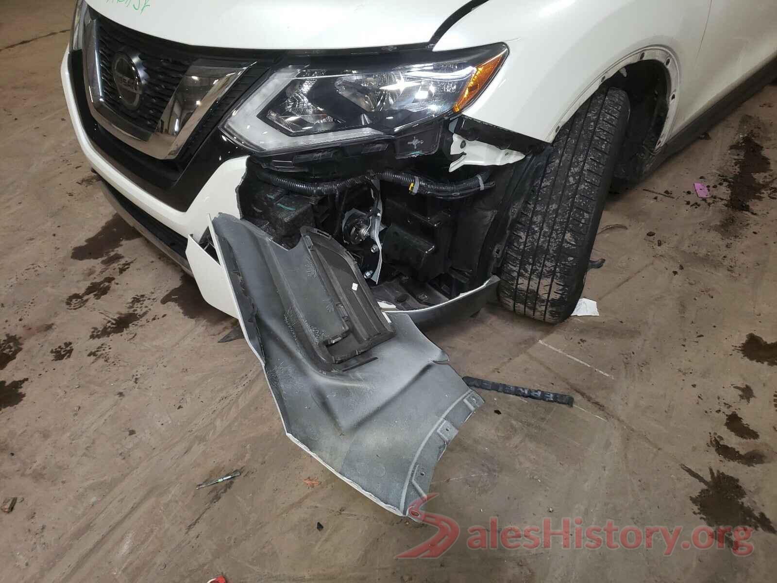 KNMAT2MT5JP550606 2018 NISSAN ROGUE