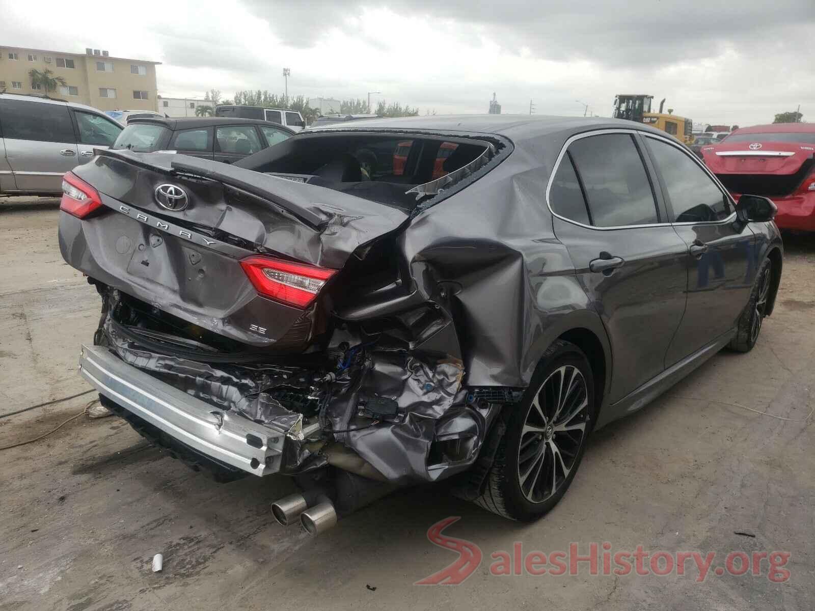 4T1B11HK8JU107546 2018 TOYOTA CAMRY