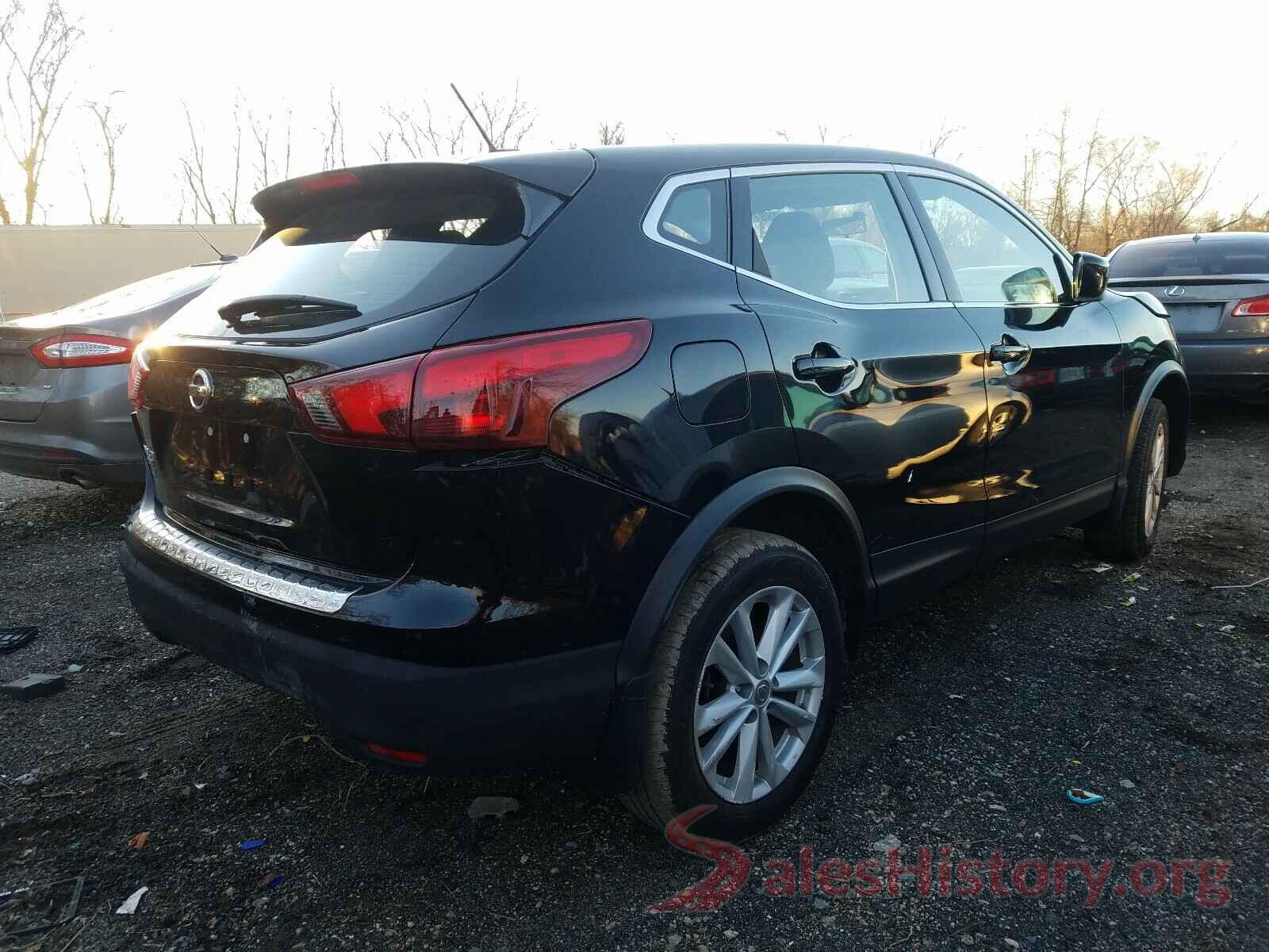 JN1BJ1CPXJW190931 2018 NISSAN ROGUE