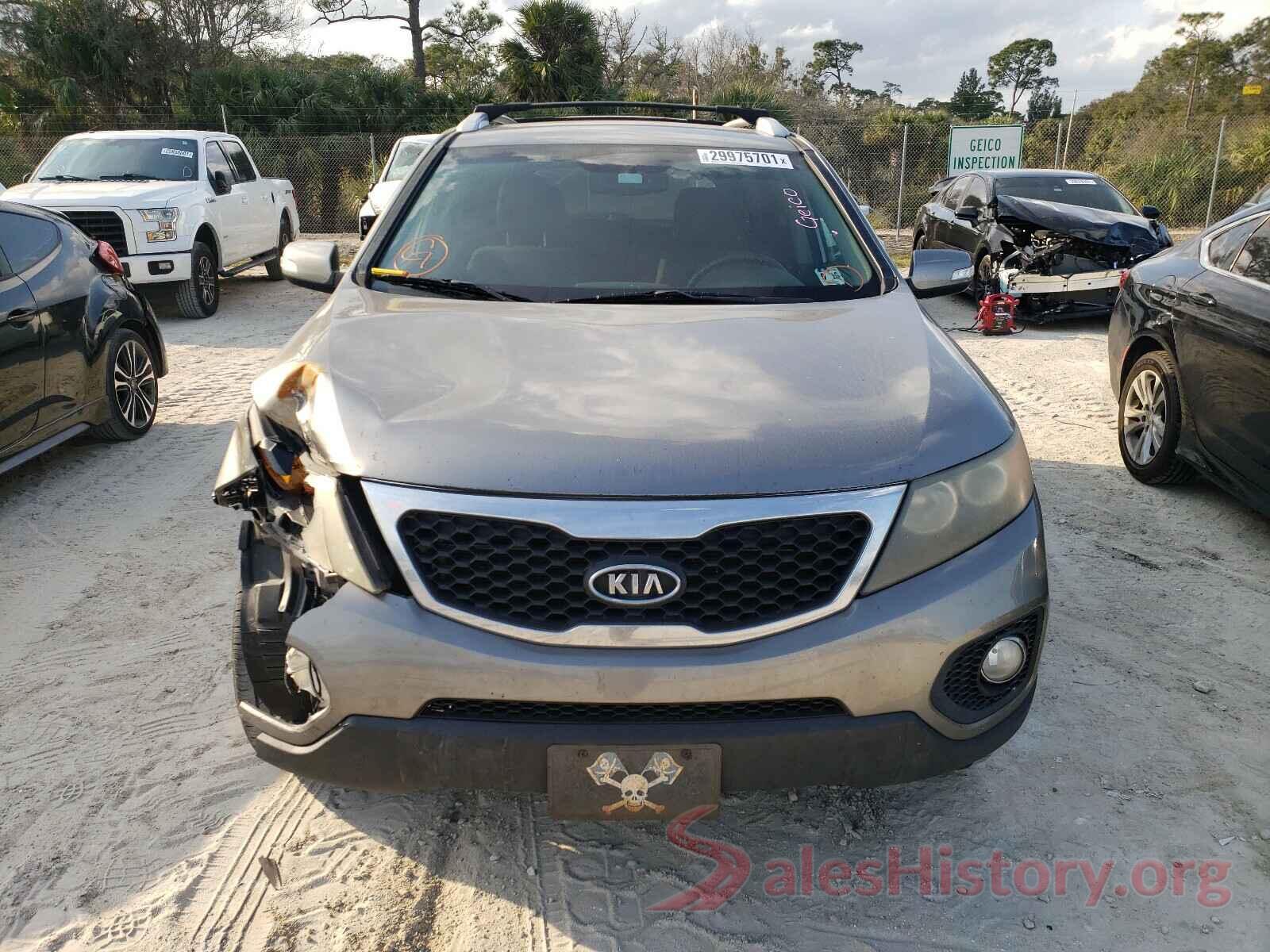 JTMRJREV0JD207639 2012 KIA SORENTO