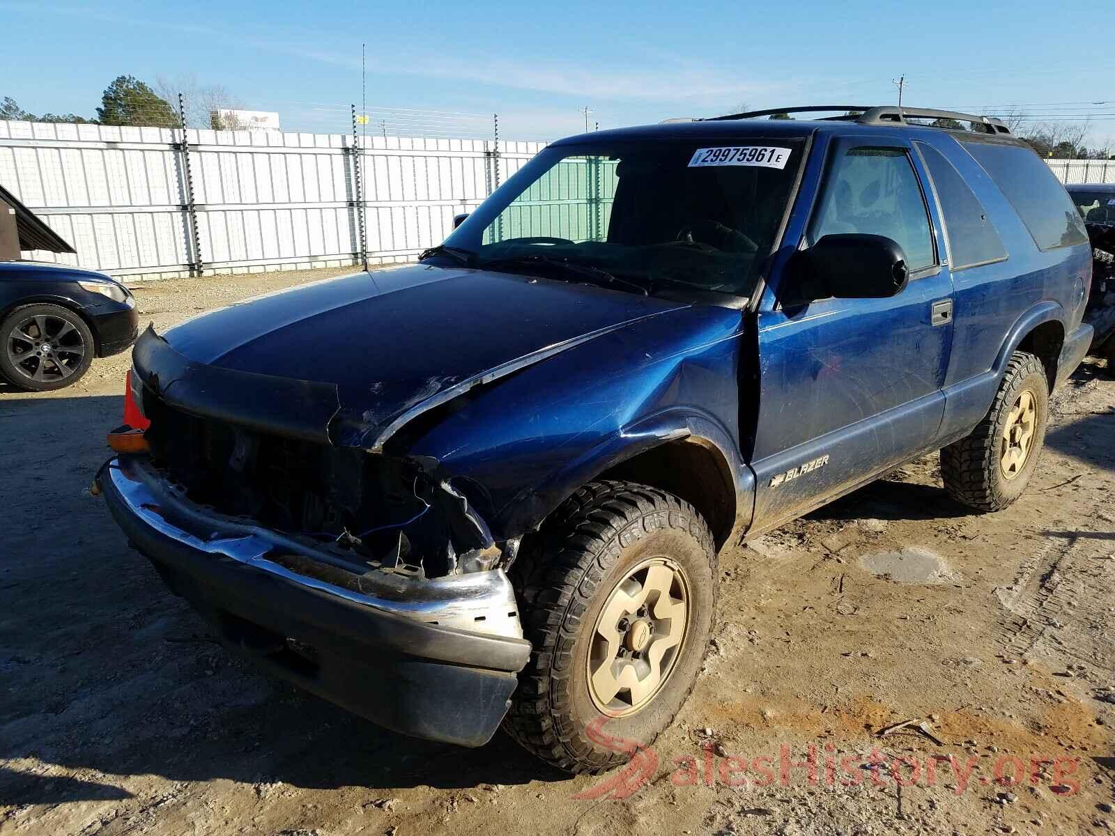 19XFC2F58GE008106 2001 CHEVROLET BLAZER