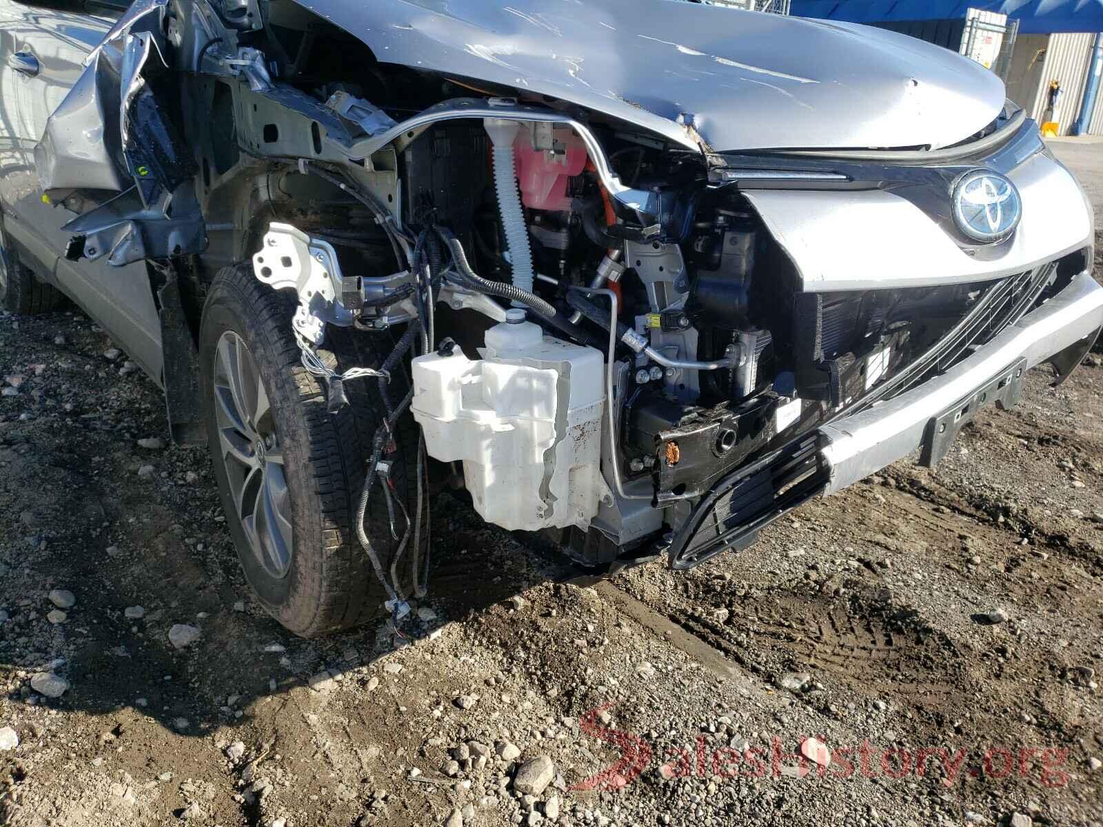 JTMRJREV4JD235802 2018 TOYOTA RAV4