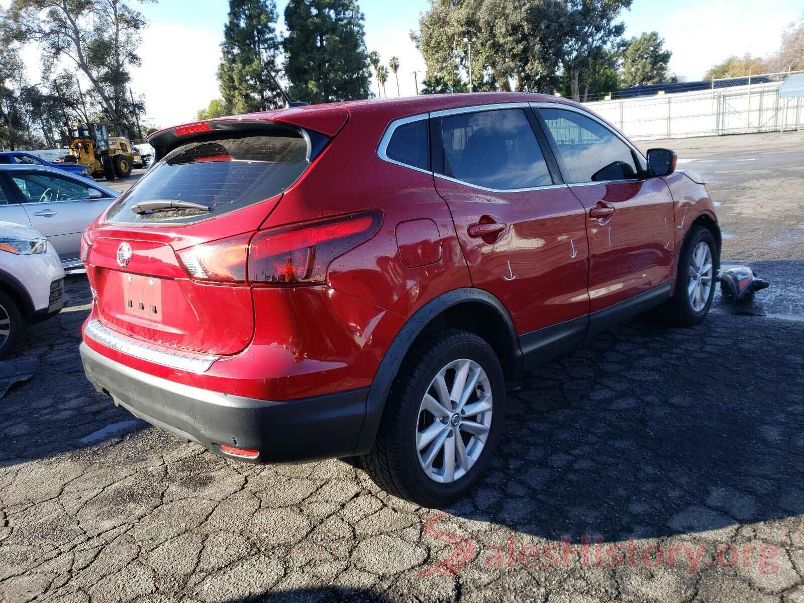 JN1BJ1CP2JW153078 2018 NISSAN ROGUE