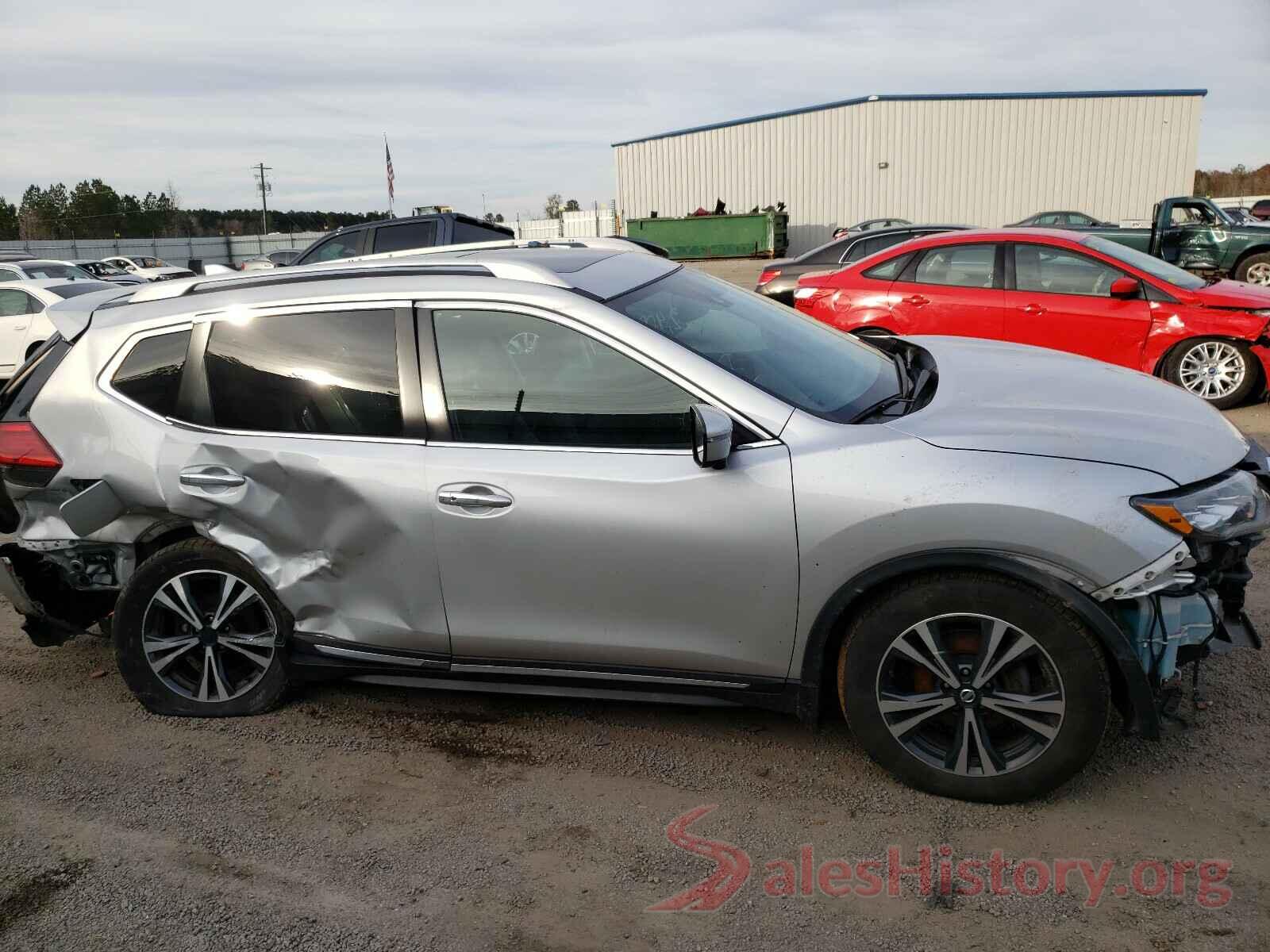 5N1AT2MV9HC831581 2017 NISSAN ROGUE