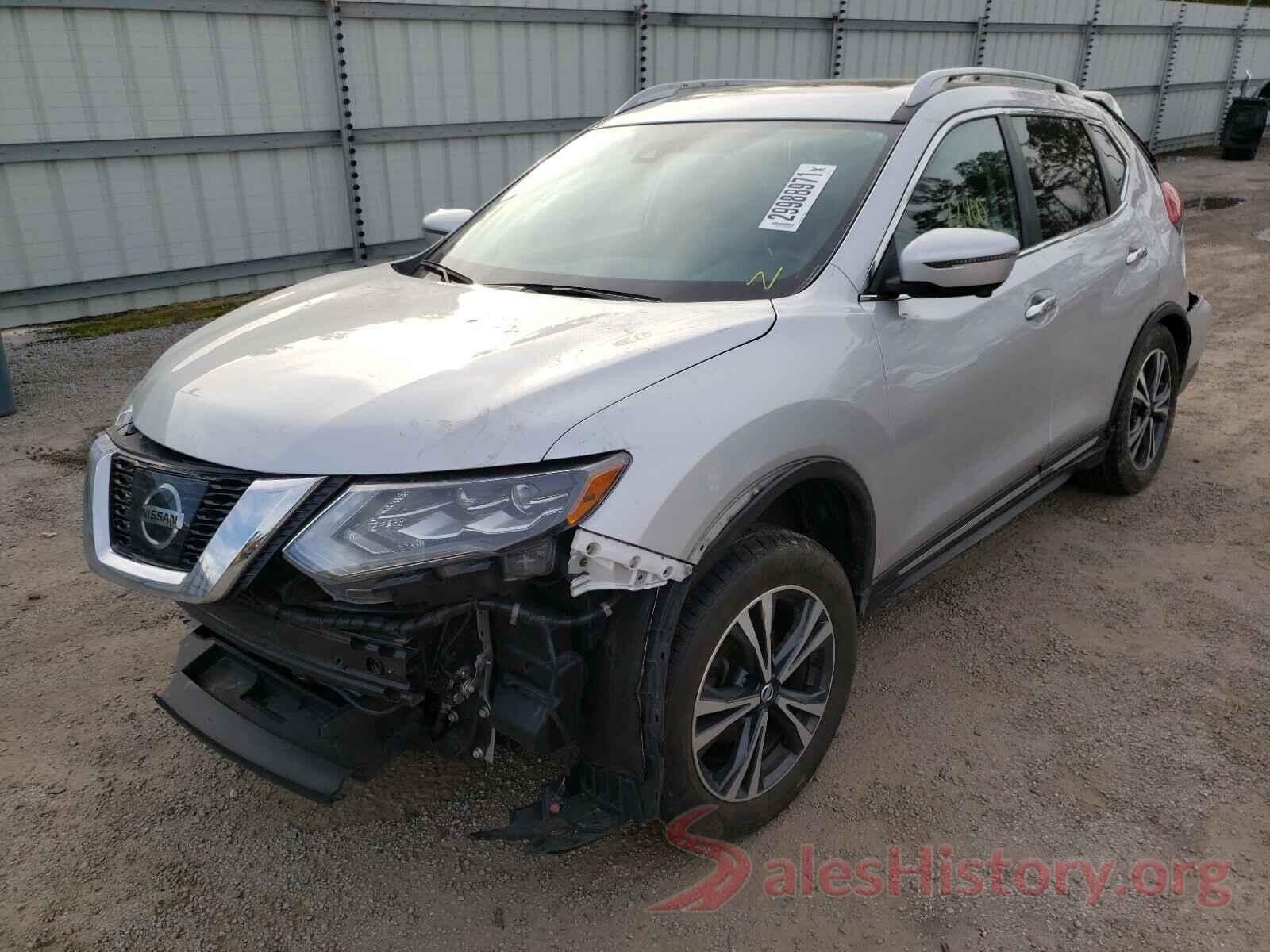 5N1AT2MV9HC831581 2017 NISSAN ROGUE