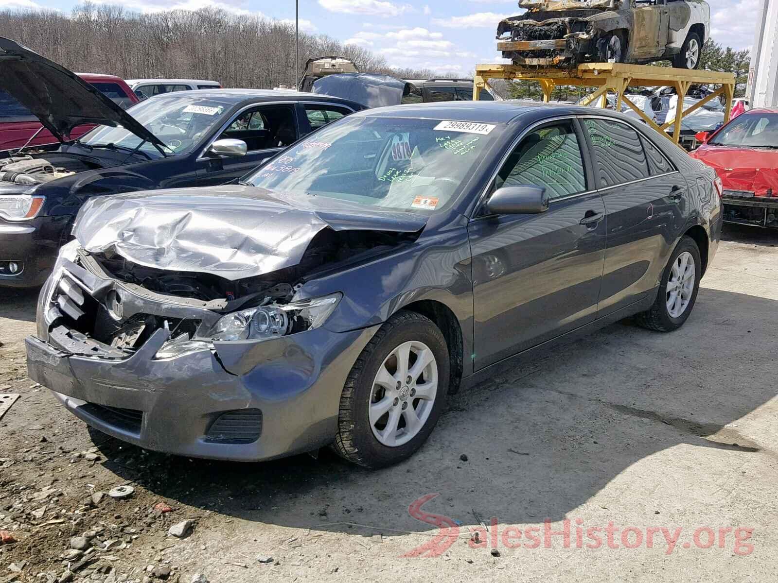 4T1BF3EK1BU762960 2011 TOYOTA CAMRY BASE