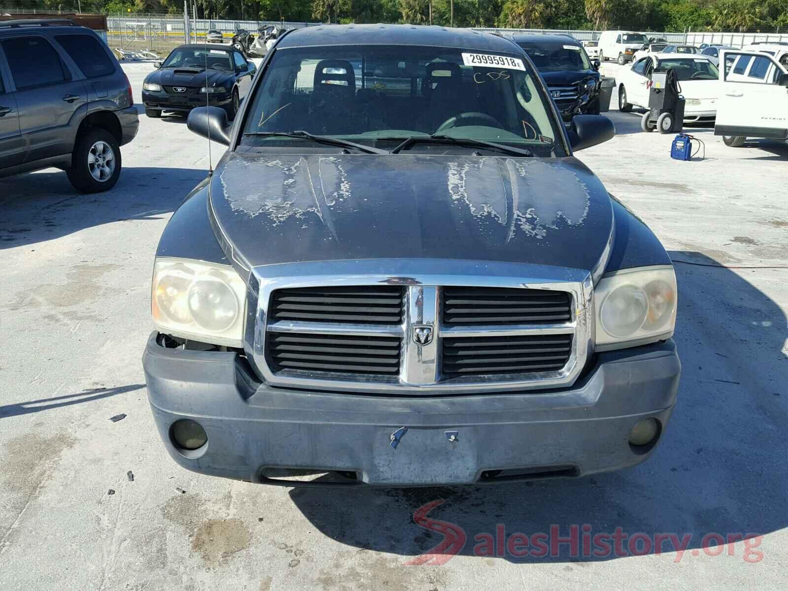 5NPD74LF0JH389084 2005 DODGE DAKOTA