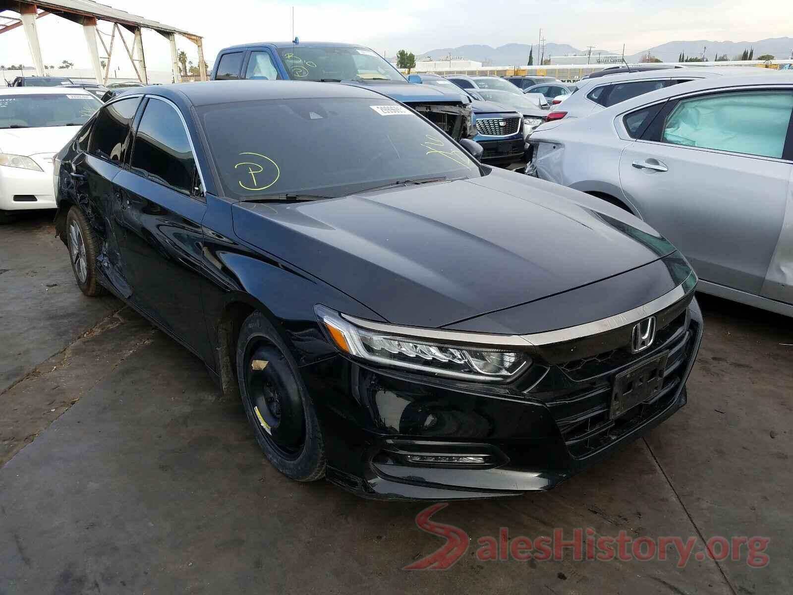 1HGCV1F32JA186045 2018 HONDA ACCORD