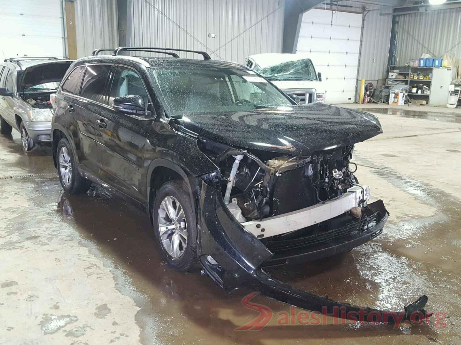 LYV102RL5KB326802 2015 TOYOTA HIGHLANDER