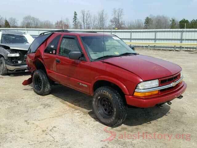 1GNKRFED4HJ182070 2000 CHEVROLET BLAZER